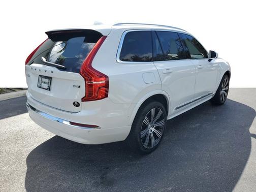2025 Volvo XC90 Plus