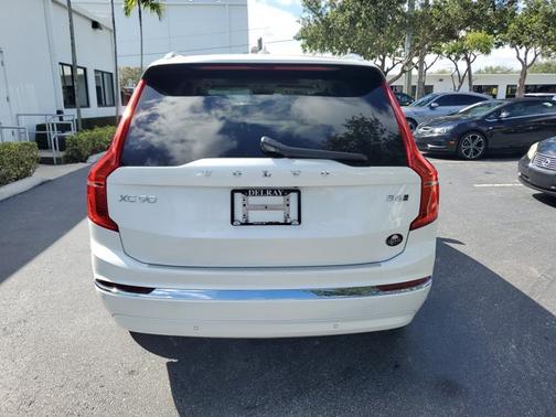 2025 Volvo XC90 Plus