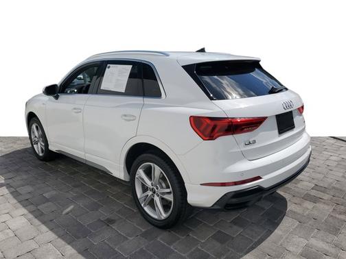 2021 Audi Q3 S line Premium
