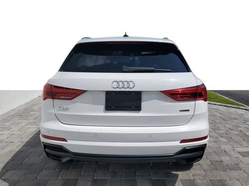 2021 Audi Q3 S line Premium