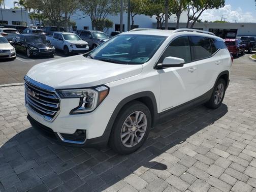 2024 GMC Terrain SLT