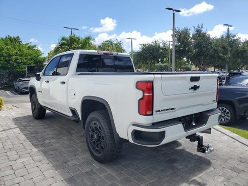 Summit White 2024 Chevrolet Silverado 2500 LTZ