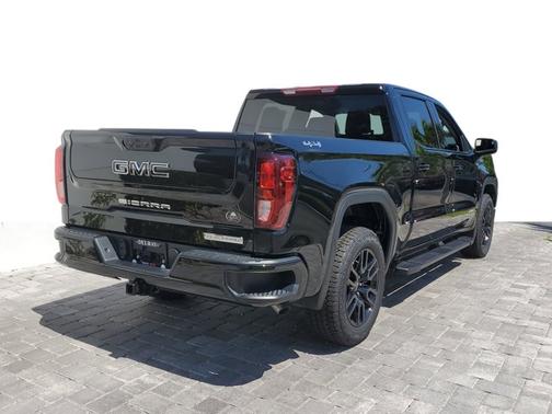 2025 GMC Sierra 1500 Elevation
