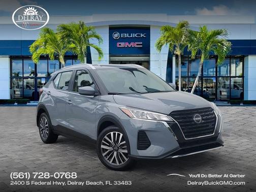 Boulder Gray Pearl 2024 Nissan Kicks SV