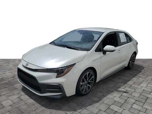 Blizzard Pearl 2021 Toyota Corolla SE