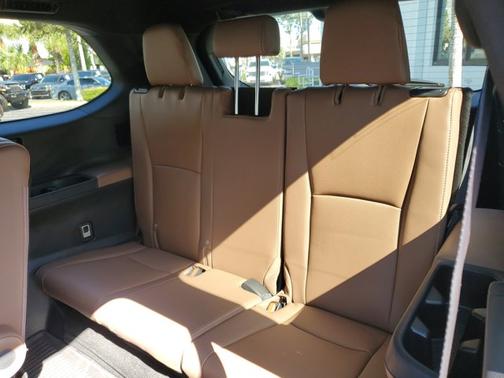 2025 Toyota Grand Highlander Hybrid MAX Platinum