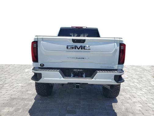 Glacier White Tricoat 2026 GMC Sierra 2500 Denali