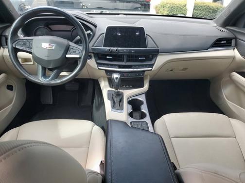 2023 Cadillac CT4 Premium Luxury