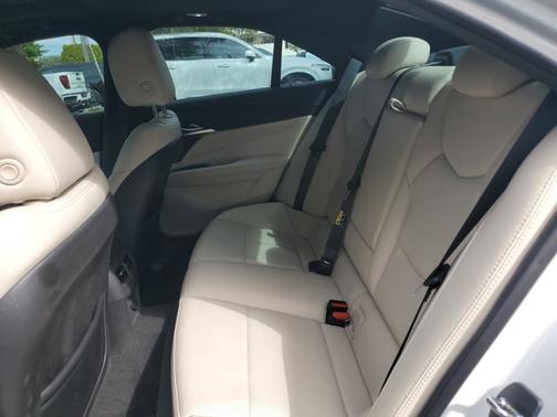 2023 Cadillac CT4 Premium Luxury