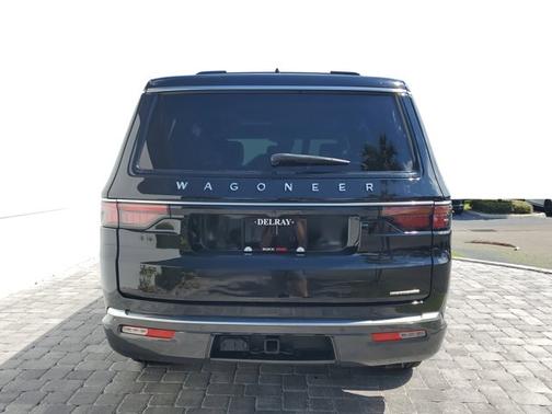 2022 Jeep Wagoneer Series III