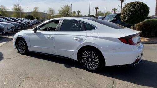 2022 Hyundai SONATA Hybrid Limited