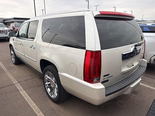 2011 Cadillac Escalade ESV Base
