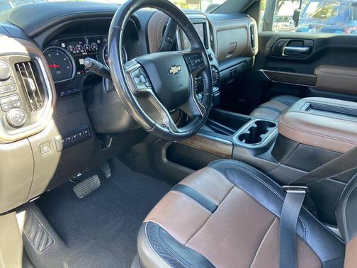 Northsky Blue Metallic 2022 Chevrolet Silverado 2500 High Country