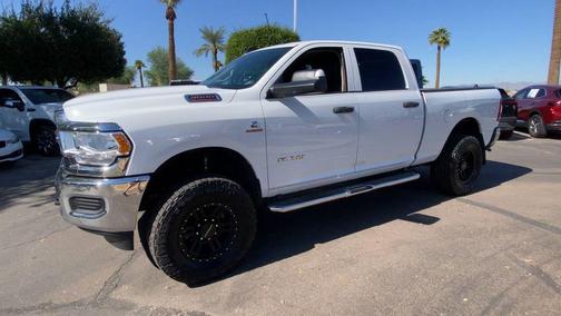 2020 RAM 3500 Tradesman Crew Cab 4x4 6'4' Box