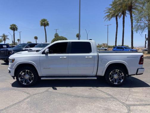 Ivory White Tri-Coat Pearlcoat 2020 RAM 1500 Laramie