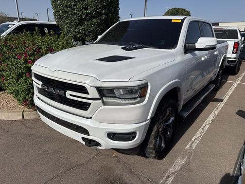 Ivory White Tri-Coat Pearlcoat 2020 RAM 1500 Laramie