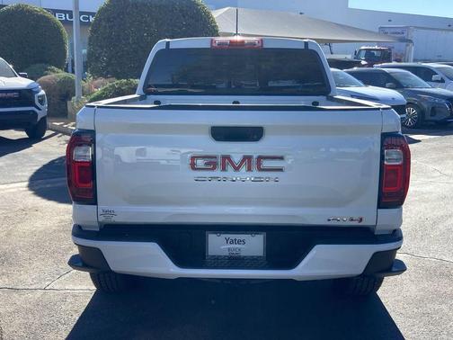 2024 GMC Canyon AT4