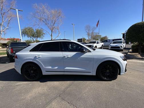 2024 Audi SQ8 4.0T Premium Plus