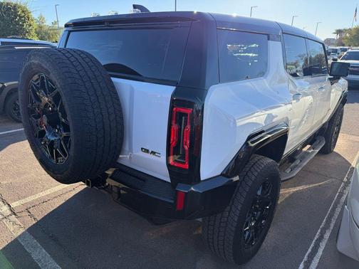 2025 GMC HUMMER EV SUV 2X