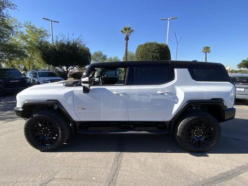 2025 GMC HUMMER EV SUV 2X