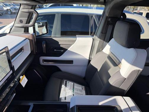 2025 GMC HUMMER EV SUV 2X