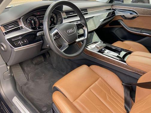 2022 Audi A8 L 55 TFSI quattro Tiptronic