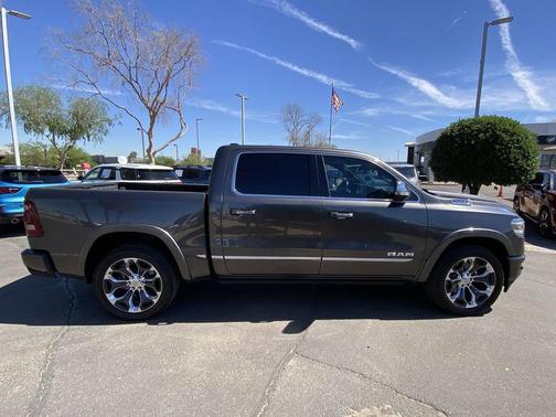 Granite Crystal Metallic Clearcoat 2020 RAM 1500 Limited