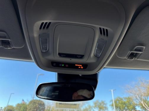 2023 Buick Envision Essence FWD