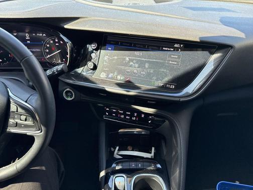 2023 Buick Envision Essence FWD