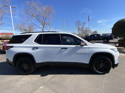 2022 Chevrolet Traverse Premier