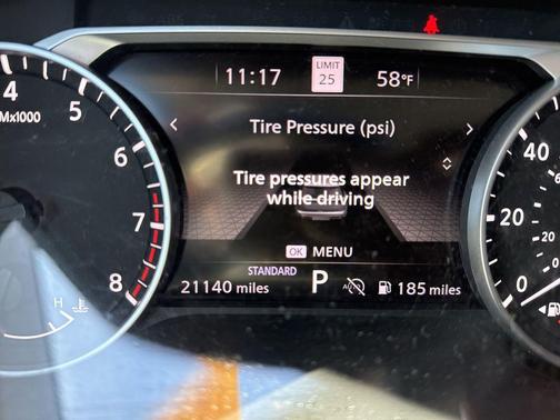 2022 Nissan Pathfinder SL 2WD