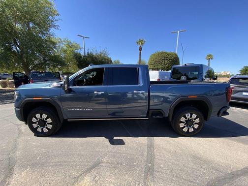 2025 GMC Sierra 3500 Denali