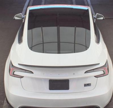 Pearl White Multi-Coat 2025 Tesla Model 3 Performance