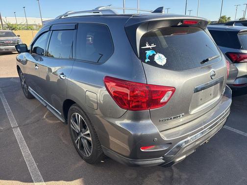 2020 Nissan Pathfinder Platinum 4WD