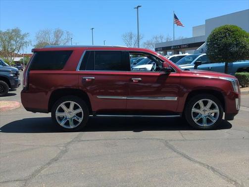 2017 Cadillac Escalade Luxury