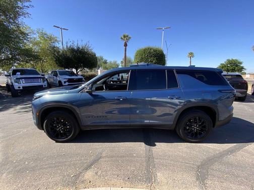 2024 Chevrolet Traverse LS