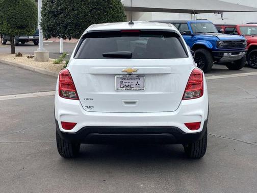 Summit White 2021 Chevrolet Trax LS