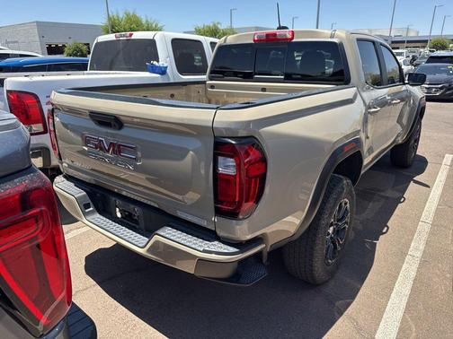 Desert Sand Metallic 2024 GMC Canyon Elevation