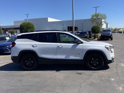 White Frost Tricoat 2022 GMC Terrain AWD AT4