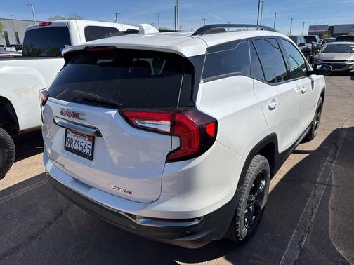 2022 GMC Terrain AWD AT4