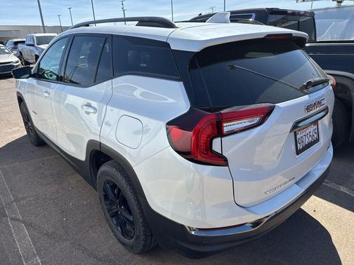 2022 GMC Terrain AWD AT4