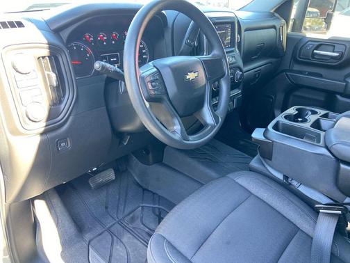 2024 Chevrolet Silverado 2500 Custom