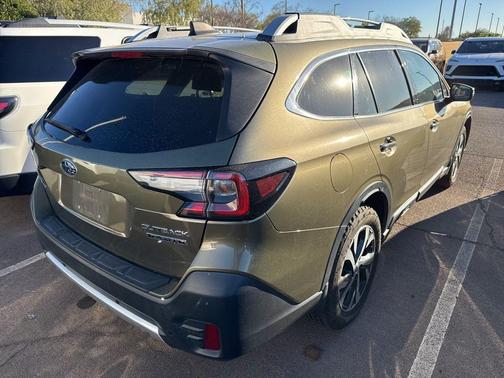 2021 Subaru Outback Touring XT