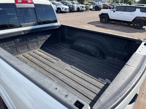 2019 RAM 2500 Laramie Crew Cab 4x4 6'4' Box