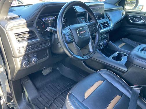 2021 GMC Yukon XL 4WD AT4