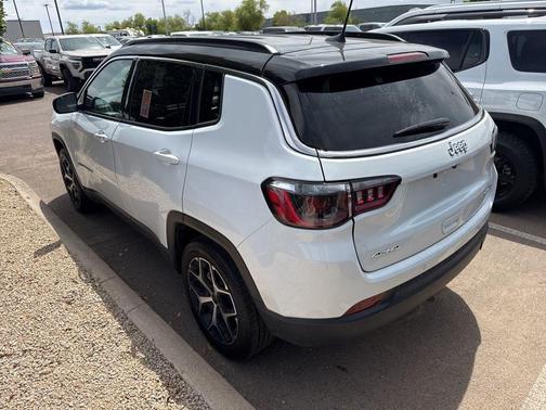 Bright White Clearcoat 2025 Jeep Compass Limited