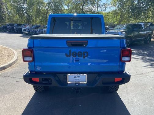 2025 Jeep Gladiator Nighthawk