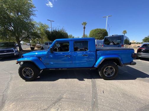 2025 Jeep Gladiator Nighthawk