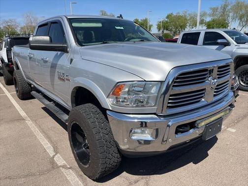 2018 RAM 2500 Big Horn Crew Cab 4x4 8' Box