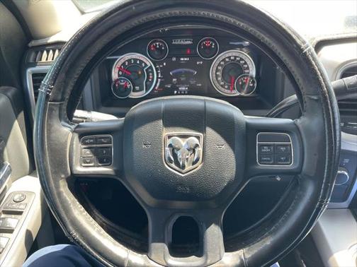 2018 RAM 2500 Big Horn Crew Cab 4x4 8' Box